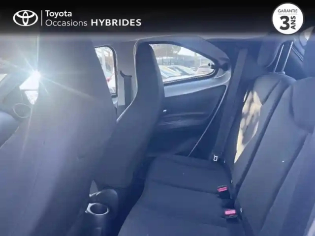Toyota Aygo X 1.0 vvt-i 72ch dynamic — photo 12