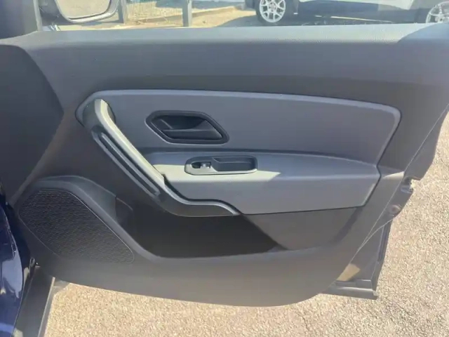 Dacia Duster blue dci 115 4x2 — photo 33