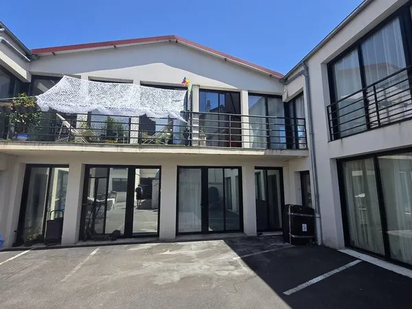 Appartement 5 pièces 158 m²