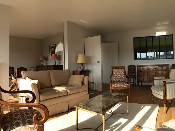 Exclusivité Laforêt : Superbe appartement 4 pièces avec balcon et parking à Boulogne Billancourt
