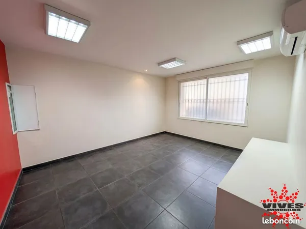 Local commercial 130 m² NISSAN LEZ ENSERUNE