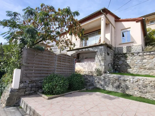 maison de ville avec jardin et garage