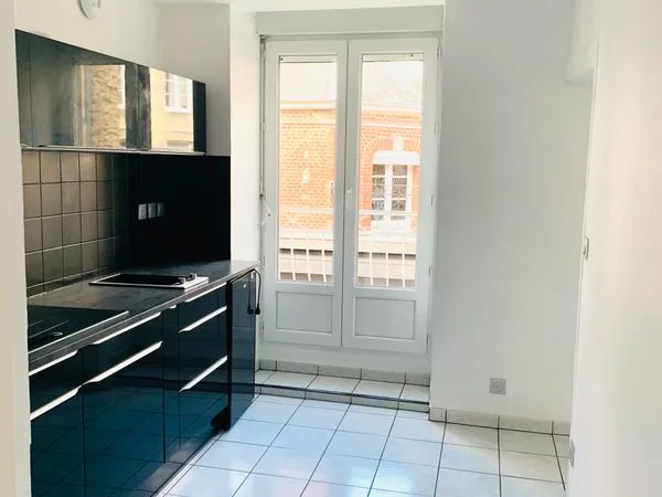 LOCATION - Appartement lumineux Hyper-Centre Mayenne