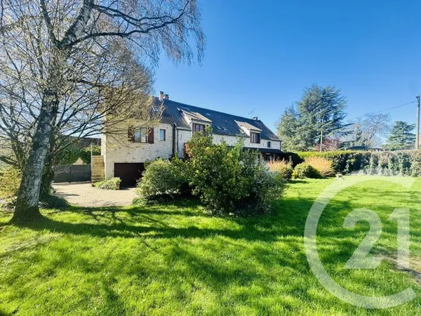 Maison 14 pièces 252 m²