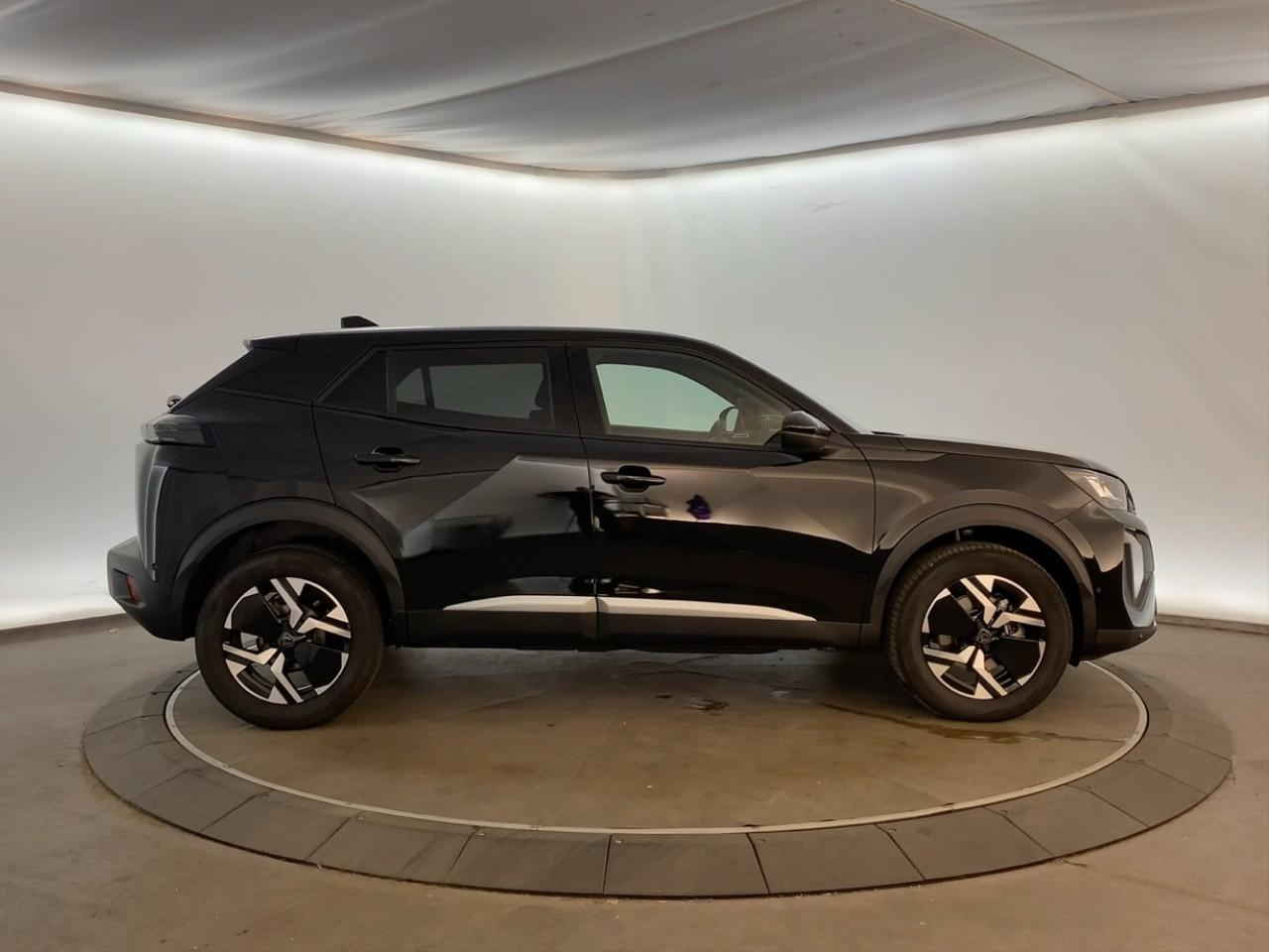 Peugeot 2008 hybrid 145 ch e-dcs6 allure — photo 4
