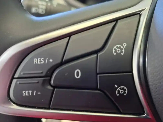 Renault Clio blue dci 100 — photo 19