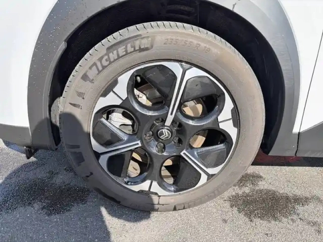Citroën C5 Aircross hybride rechargeable 195 e-eat7 — photo 36