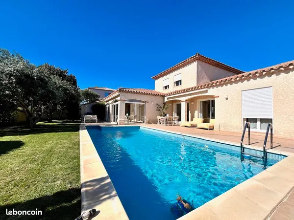 Villa parfaitement rénovée route des plages
