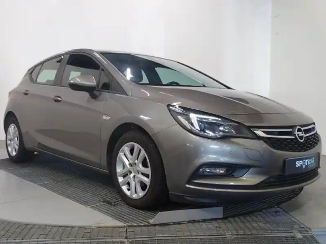 Opel Astra 1.6 d 110ch edition — photo 2