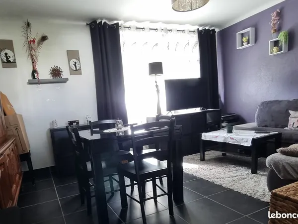 Nancy Nabécor-Saurupt - F3 lumineux 65m² - parking privatif, cave - DPE D