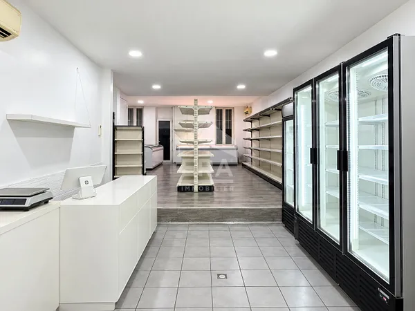 Fonds de commerce 2 pièces 92 m²