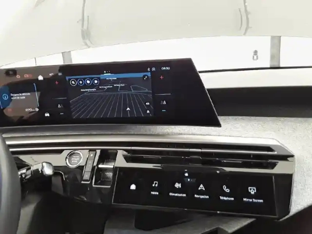 Peugeot 3008 hybrid 136 e-dcs6 — photo 15