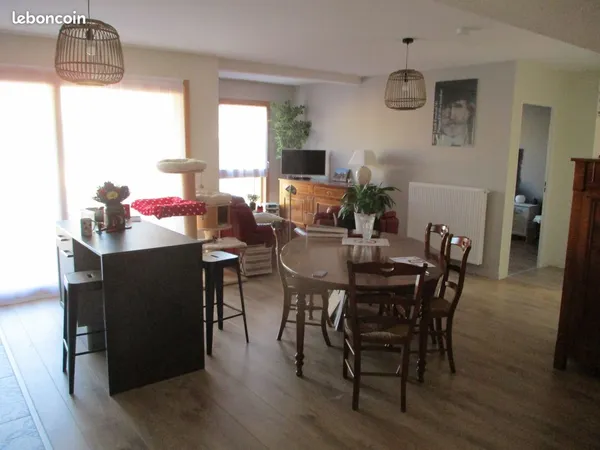 Superbe Duplex F4 92 m2. Barrière de Toulouse,loggia,double Parkings