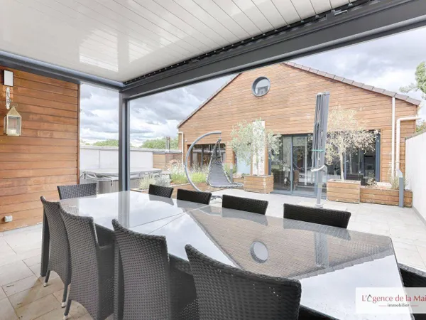 Maison 7 pièces 187 m²
