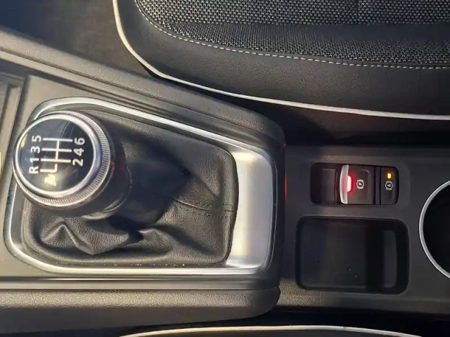 Renault Captur tce 90 - 21 — photo 44