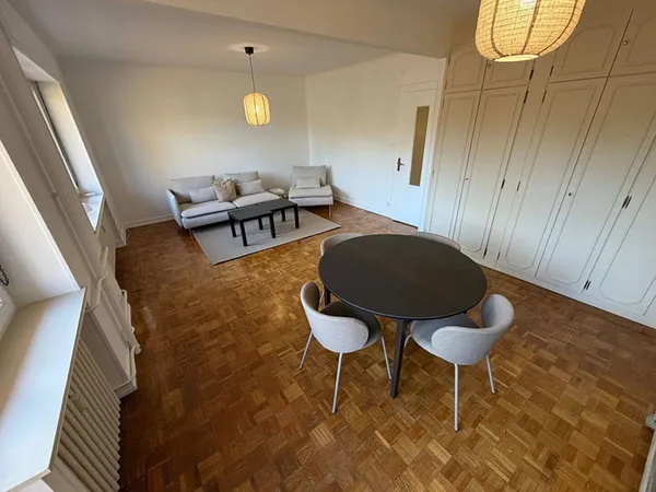 Appartement 2 pièces 77 m²