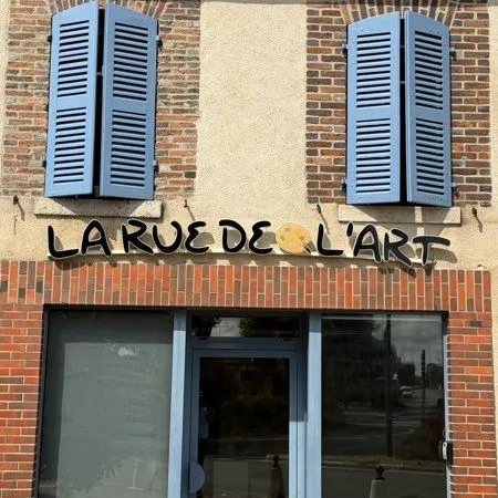 Superbe local ferrières en gatinzis