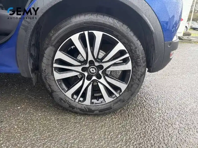 Renault Captur mild hybrid 160 edc — photo 40