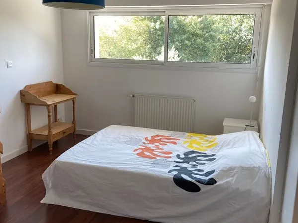 Loue chambre meublée chez l'habitant