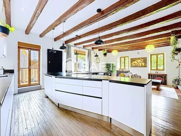 Maison 7 pièces 152 m²