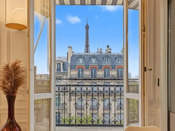 Appartement 6 pièces 155 m²