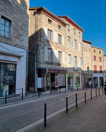 À vendre - au coeur de Mornant (69), appartement T3 entièrement rénové