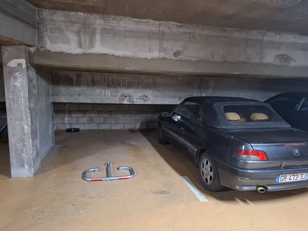 Parking 10 m²