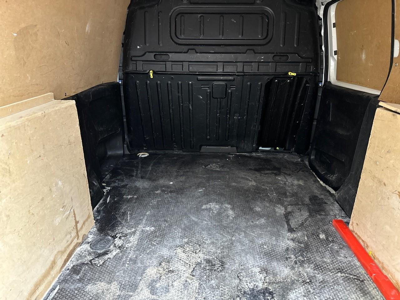 Peugeot Partner fourgon long 950 kg bluehdi 100 s&s bvm6 asphalt — photo 6