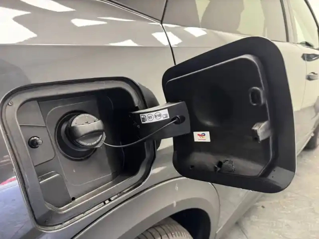 Peugeot 5008 plug-in hybrid 195 e-dcs7 — photo 124