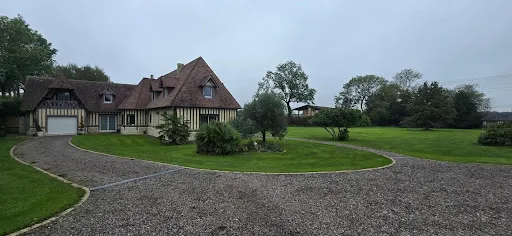 Propriété 8 pièces 223 m²
