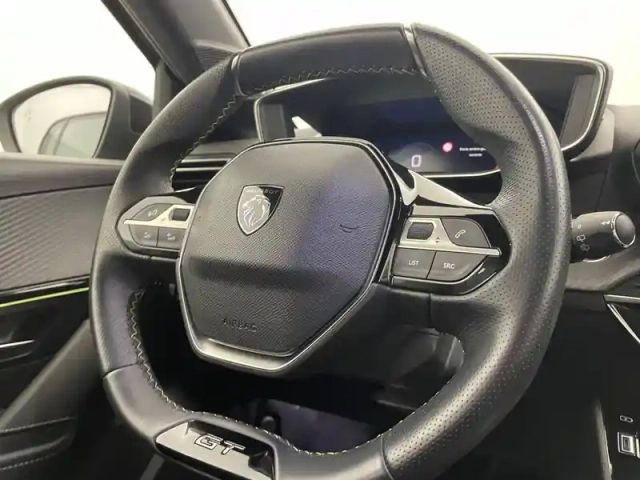 Peugeot 208 puretech 100 s&amp;s bvm6 — photo 29