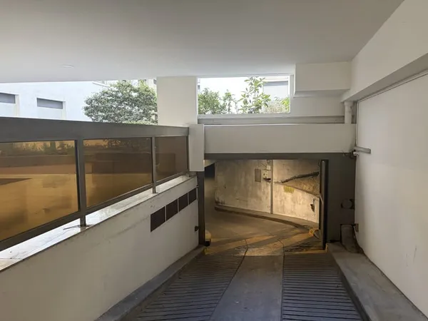 PARKING - VILLAGE POPINCOURT - CHEMIN VERT