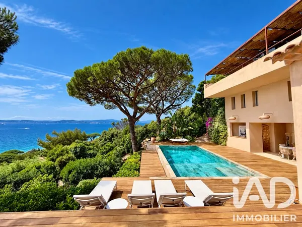 Maison 6 pièces 260 m²