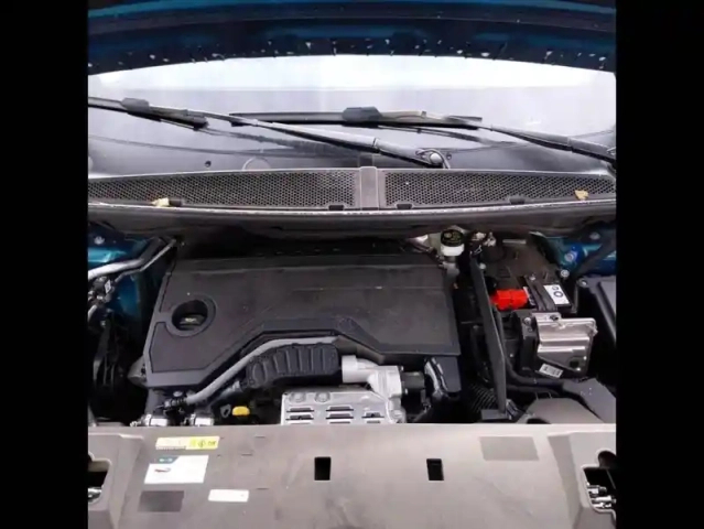 Peugeot 3008 hybrid 136 e-dcs6 gt 5p — photo 18