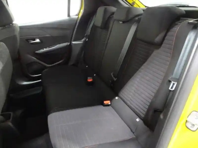 Peugeot 208 1.2 puretech 75ch s&amp;s active pack — photo 8