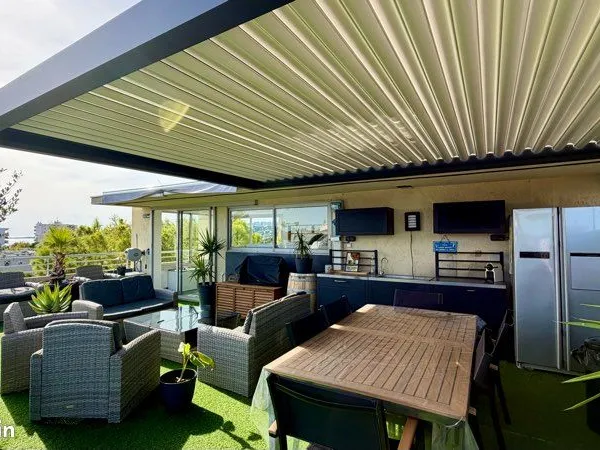 Apparemment toit-terrasse - 70 m² + 60 m² de terrasse - aperçu mer