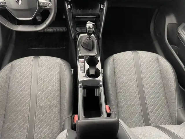 Peugeot 208 100 s&amp;s bvm6 — photo 25