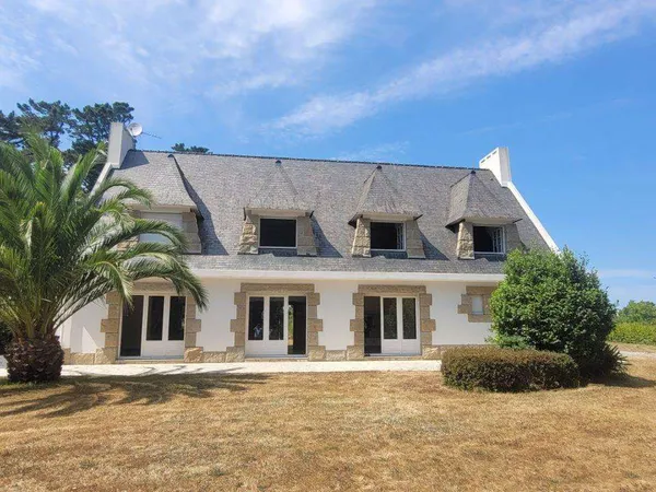 Maison 8 pièces 196 m²