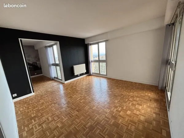 Appartement t3 balcon parking cave