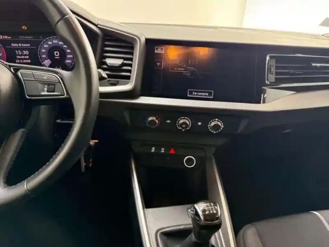 Audi A1 30 tfsi 116 ch bvm6 design — photo 10