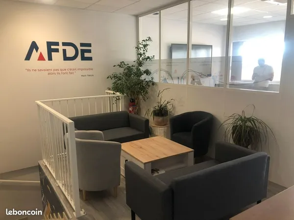 Bureaux 145 m² BOURG DE PEAGE