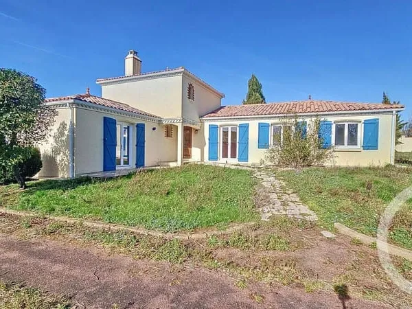 Maison 10 pièces 363 m²