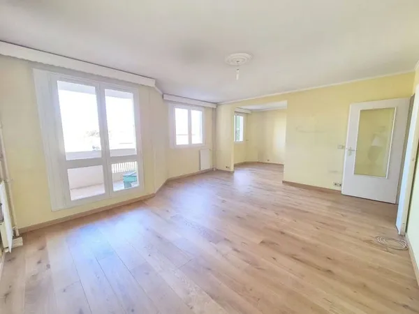 Appartement 4 pièces 82 m²