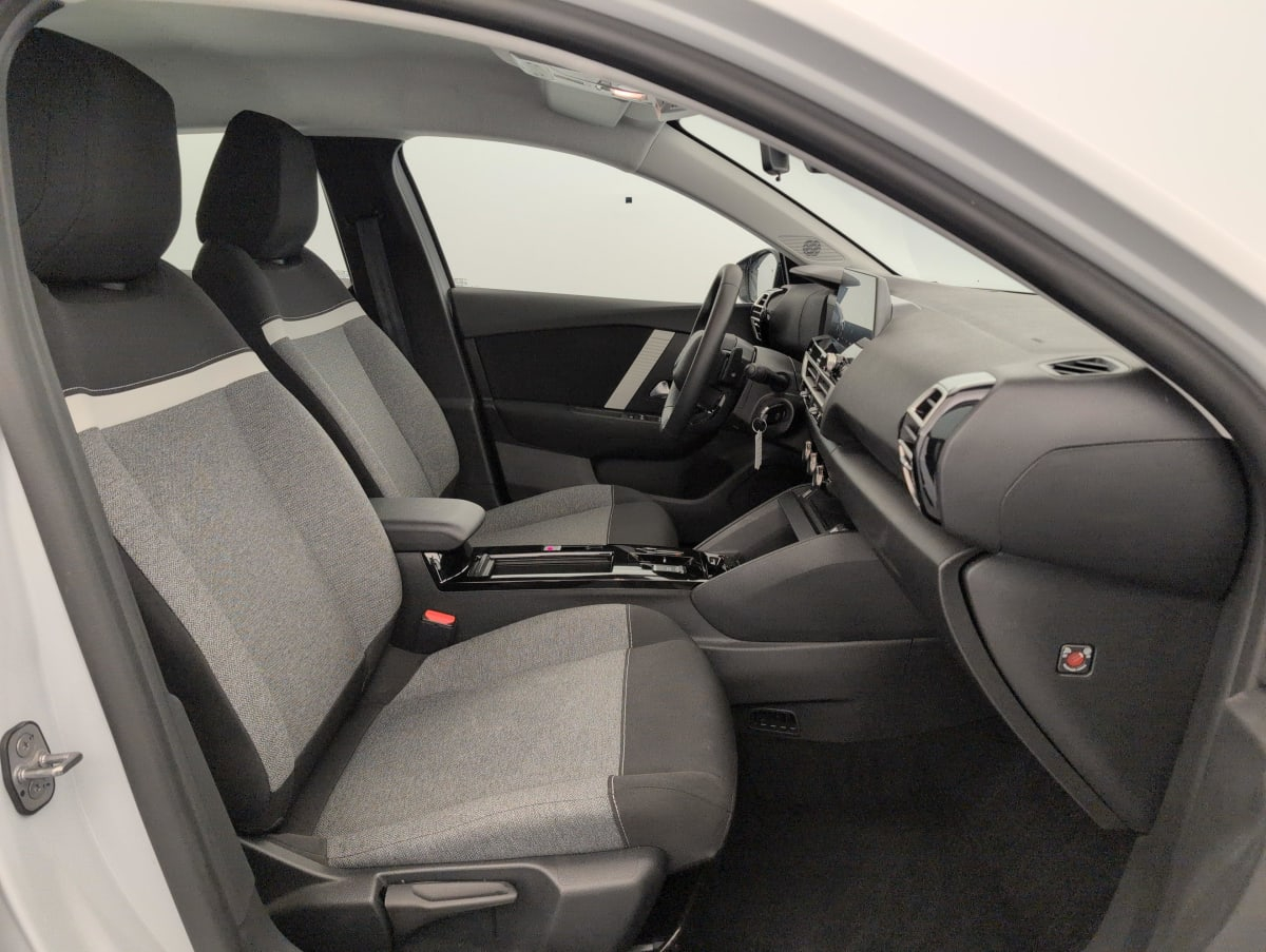 Citroën C4 — photo 9