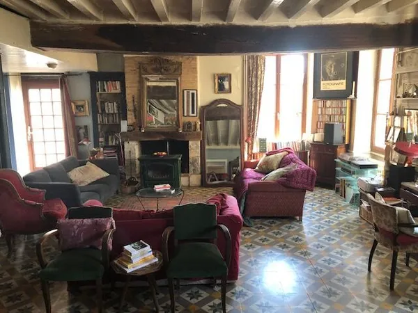 Ancien relais de poste 214 m²