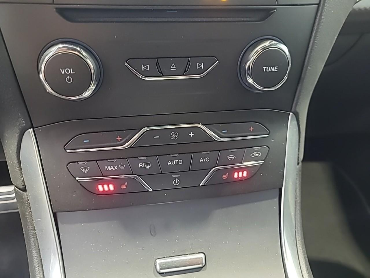 Ford S-Max 2.0 ecoblue 150 s&s bva8 carte grise 5 places  st- — photo 19