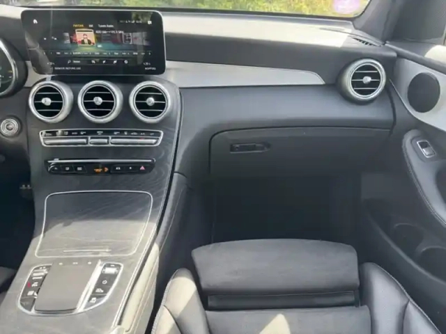 Mercedes Glc 300e 4matic suv amg line — photo 11