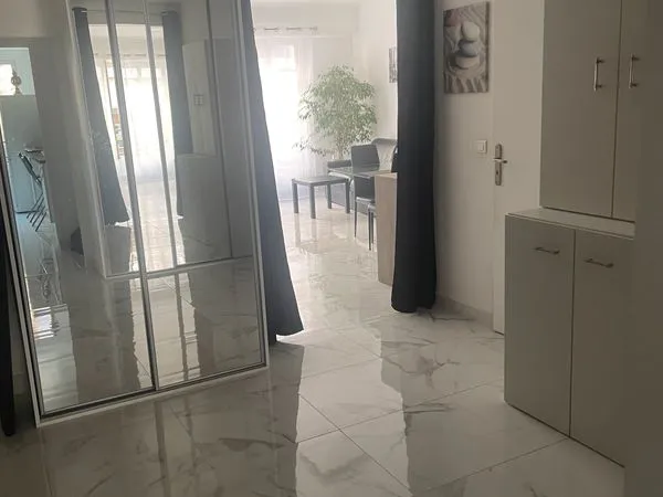 Vends trois pièces, 76,34m² avenue Saint-Barthélemy, 349 000