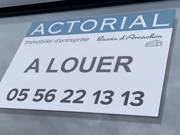 LOCAL A LOUER 110M2 ZI LA TESTE