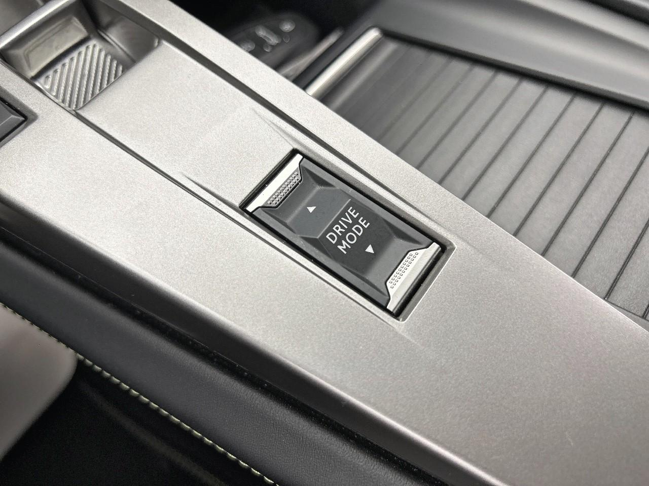 Peugeot 308 hybrid 145 e-dcs6 gt — photo 18